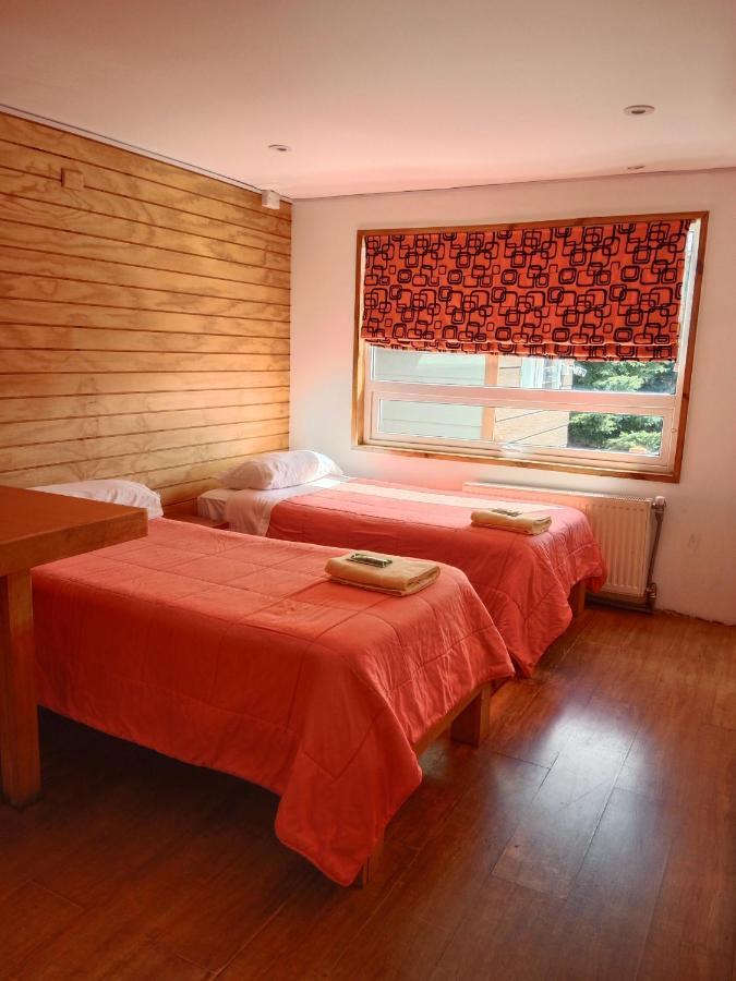 Almer Hostal Punta Arenas Exterior foto